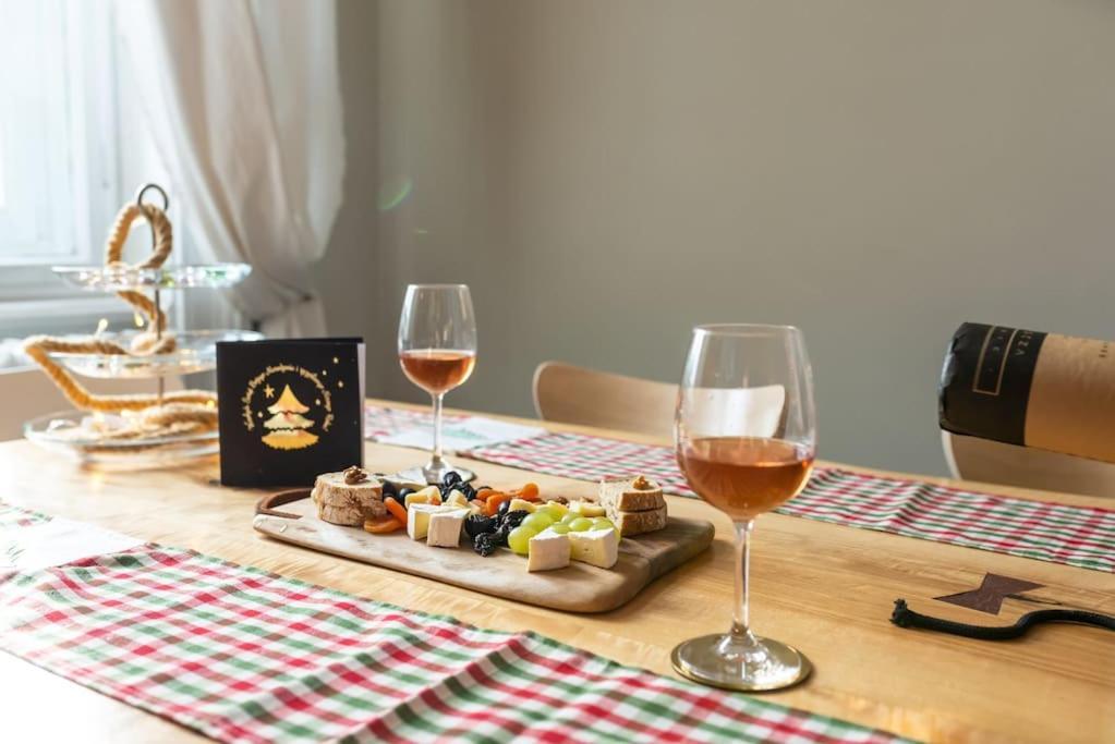 No.8: Lovely & Cosy 3-Room Heart Of The City Τιμισοάρα Εξωτερικό φωτογραφία